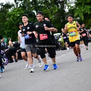 Runner Photo 4134115