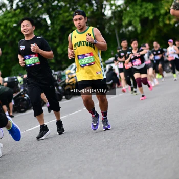 Runner Photo 4134119
