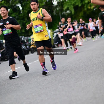 Runner Photo 4134123