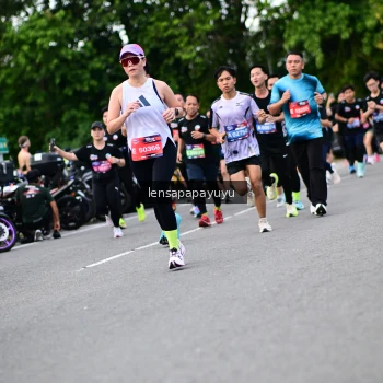Runner Photo 4134135