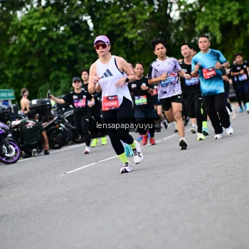 Runner Photo 4134137
