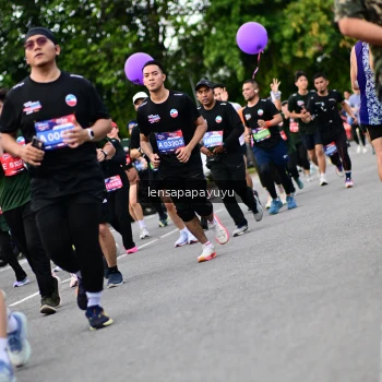 Runner Photo 4134175