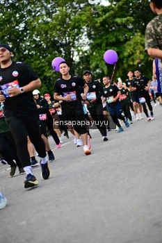 Runner Photo 4134180
