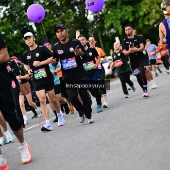 Runner Photo 4134185
