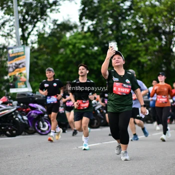 Runner Photo 4134207