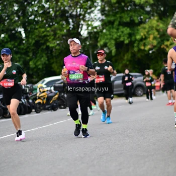 Runner Photo 4134221