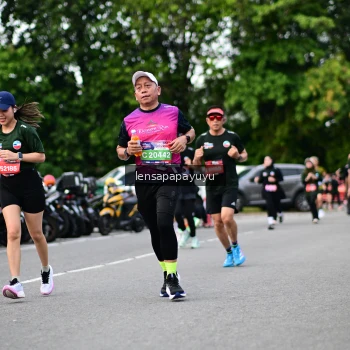 Runner Photo 4134224