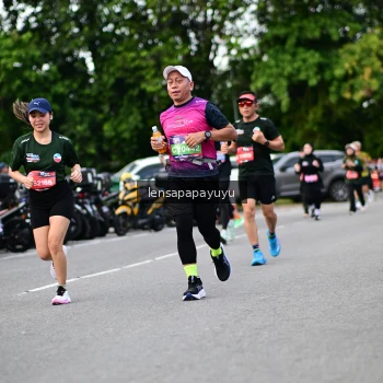 Runner Photo 4134226