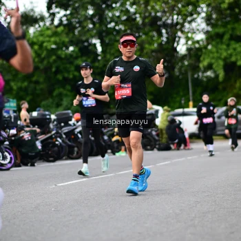 Runner Photo 4134227
