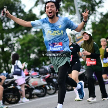 Runner Photo 4134240