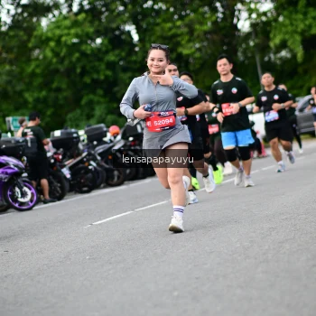 Runner Photo 4134266