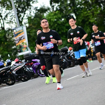 Runner Photo 4134271