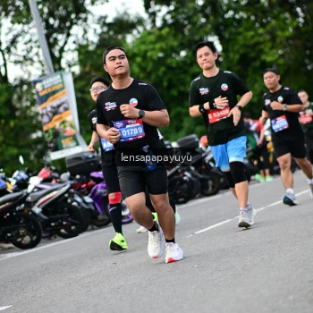 Runner Photo 4134275