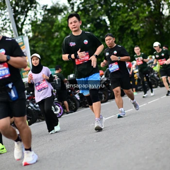 Runner Photo 4134276