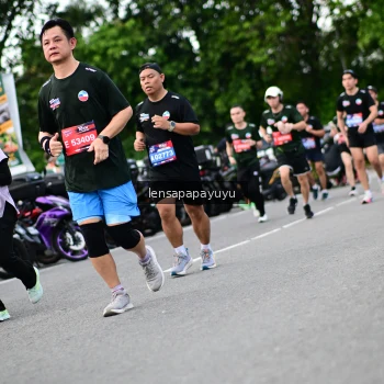 Runner Photo 4134278