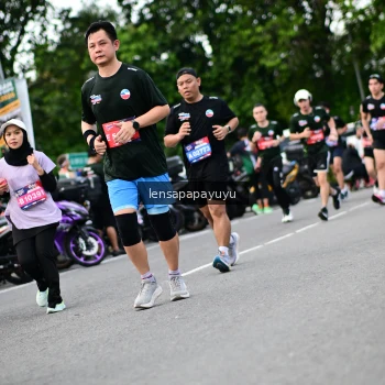 Runner Photo 4134280