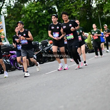 Runner Photo 4134291
