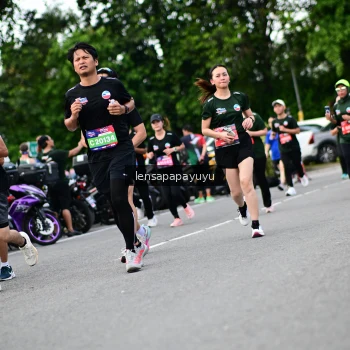 Runner Photo 4134298