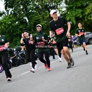 Runner Photo 4134306