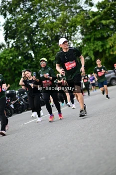 Runner Photo 4134309