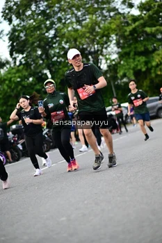 Runner Photo 4134311