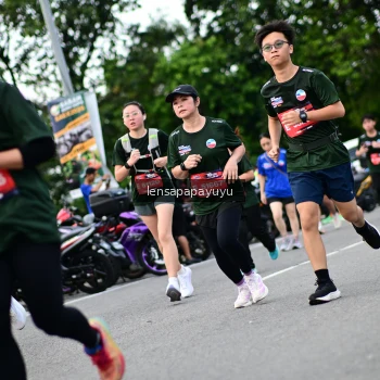 Runner Photo 4134316