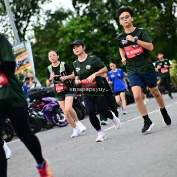 Runner Photo 4134317