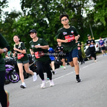 Runner Photo 4134318