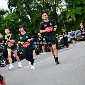 Runner Photo 4134319