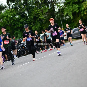 Runner Photo 4134329