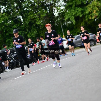 Runner Photo 4134332
