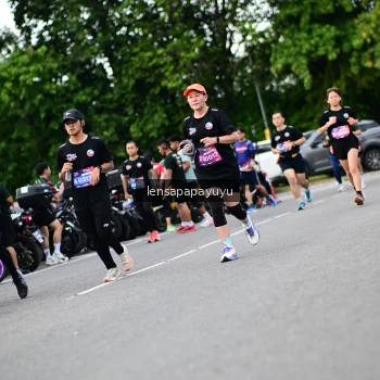 Runner Photo 4134333