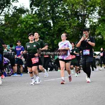 Runner Photo 4134346