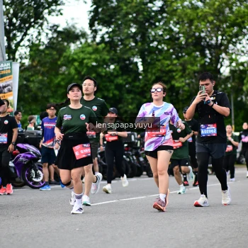 Runner Photo 4134351