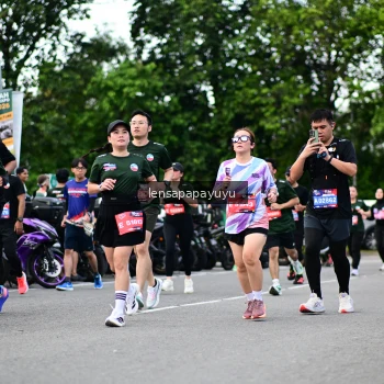 Runner Photo 4134352