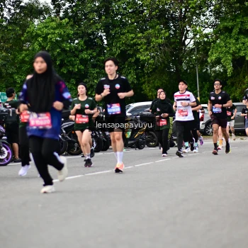 Runner Photo 4134357