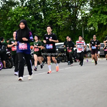 Runner Photo 4134358