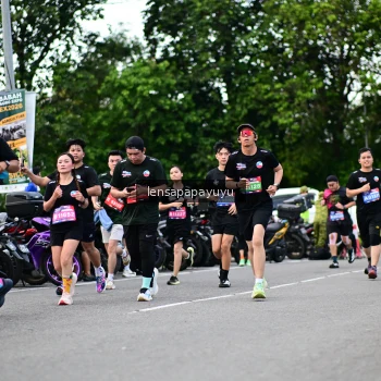 Runner Photo 4134372