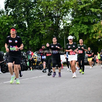 Runner Photo 4134374