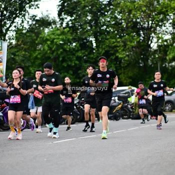 Runner Photo 4134376