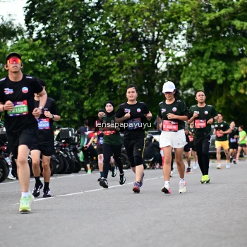 Runner Photo 4134380