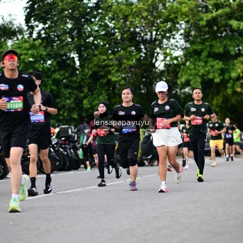 Runner Photo 4134382