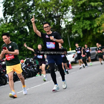 Runner Photo 4134389
