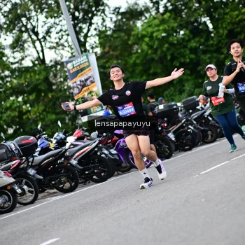 Runner Photo 4134396