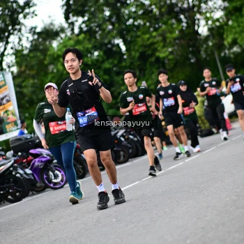 Runner Photo 4134399