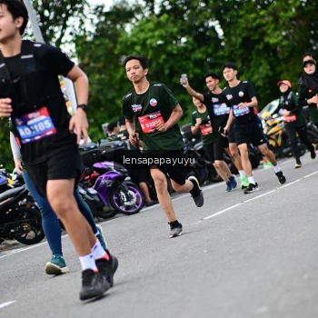 Runner Photo 4134404