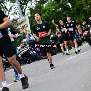 Runner Photo 4134407