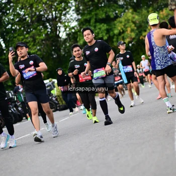 Runner Photo 4134419
