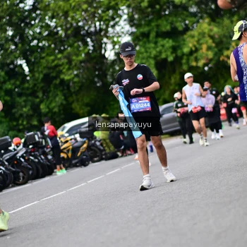 Runner Photo 4134440