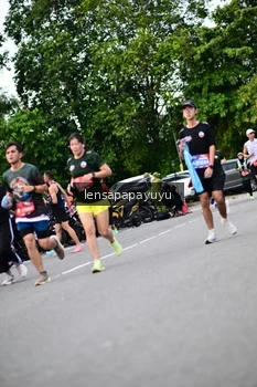 Runner Photo 4134441